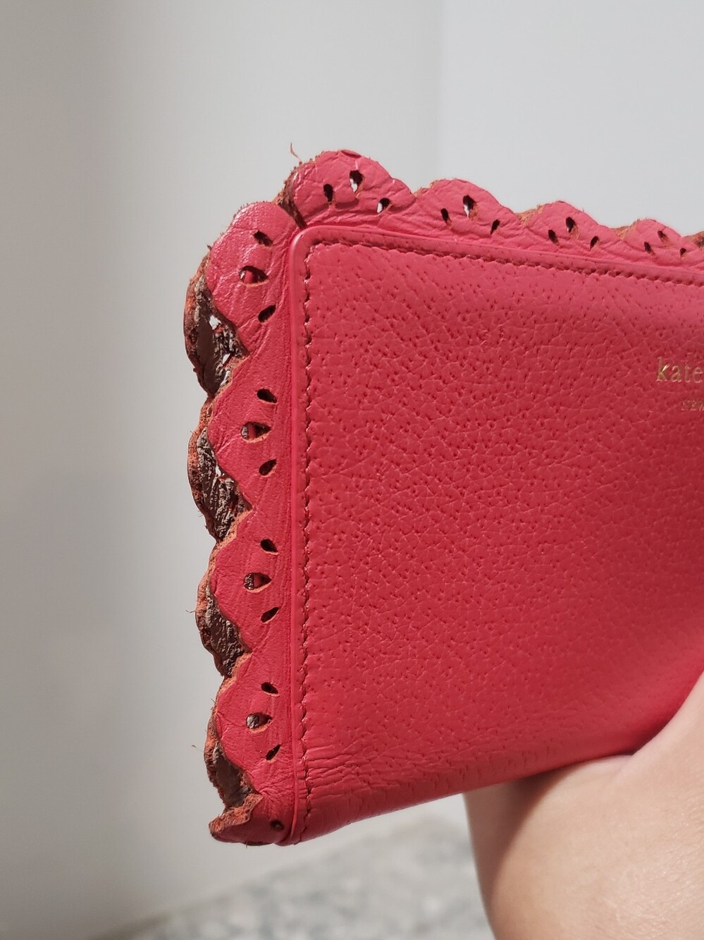 Kate Spade New York Coral Pink Scalloped Lace Trim Leather Wallet - Picture 4 of 12